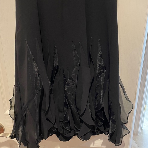 NWT White House Black Market Little Black Dress - Picture 4 of 11